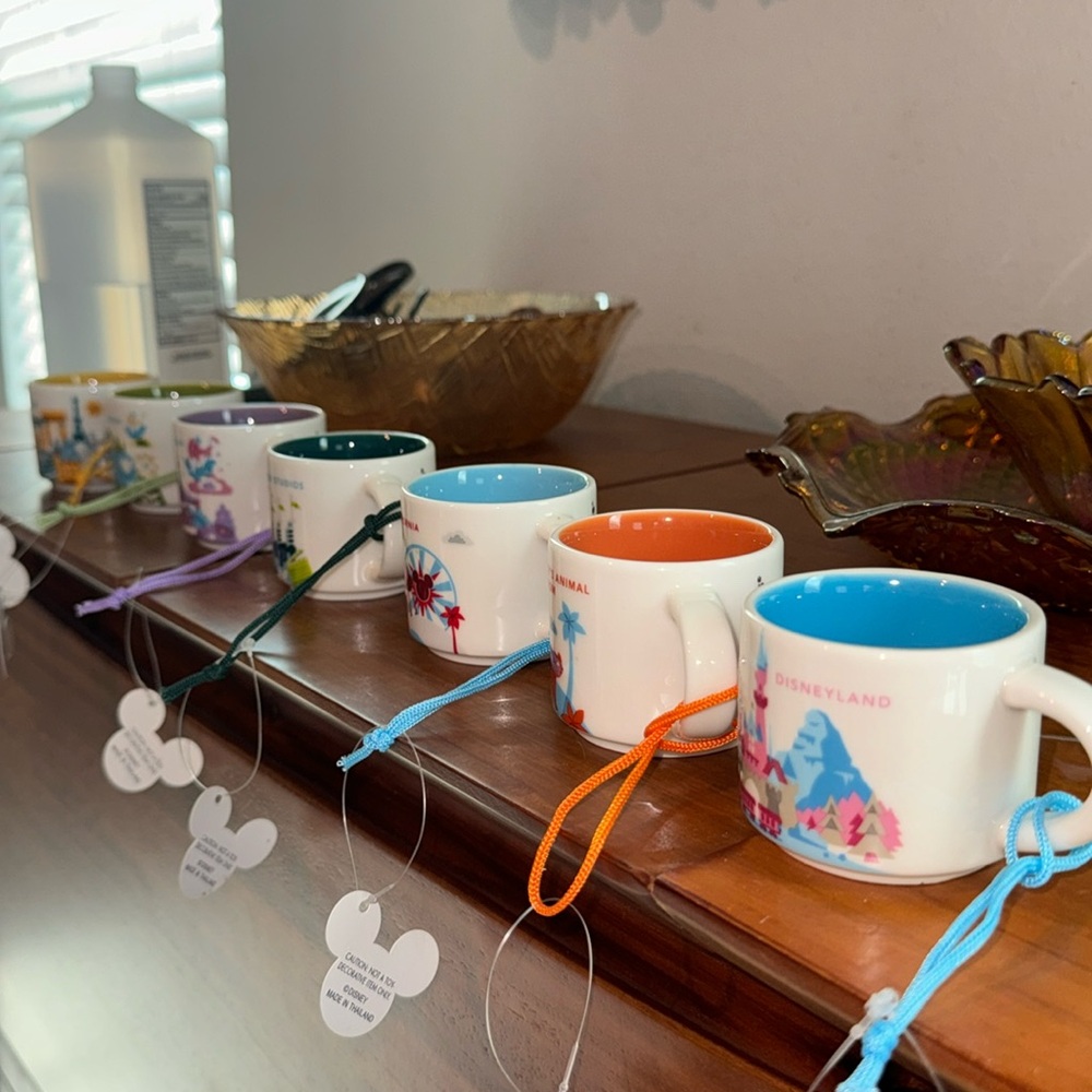 7 DISNEY STARBUCKS MINI ESPRESSO MUGS